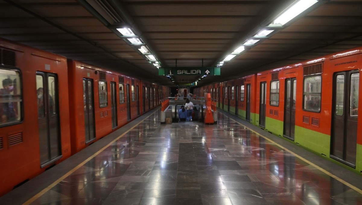 El Metro es el transporte público más popular de la CDMX. Foto: Cuartoscuro