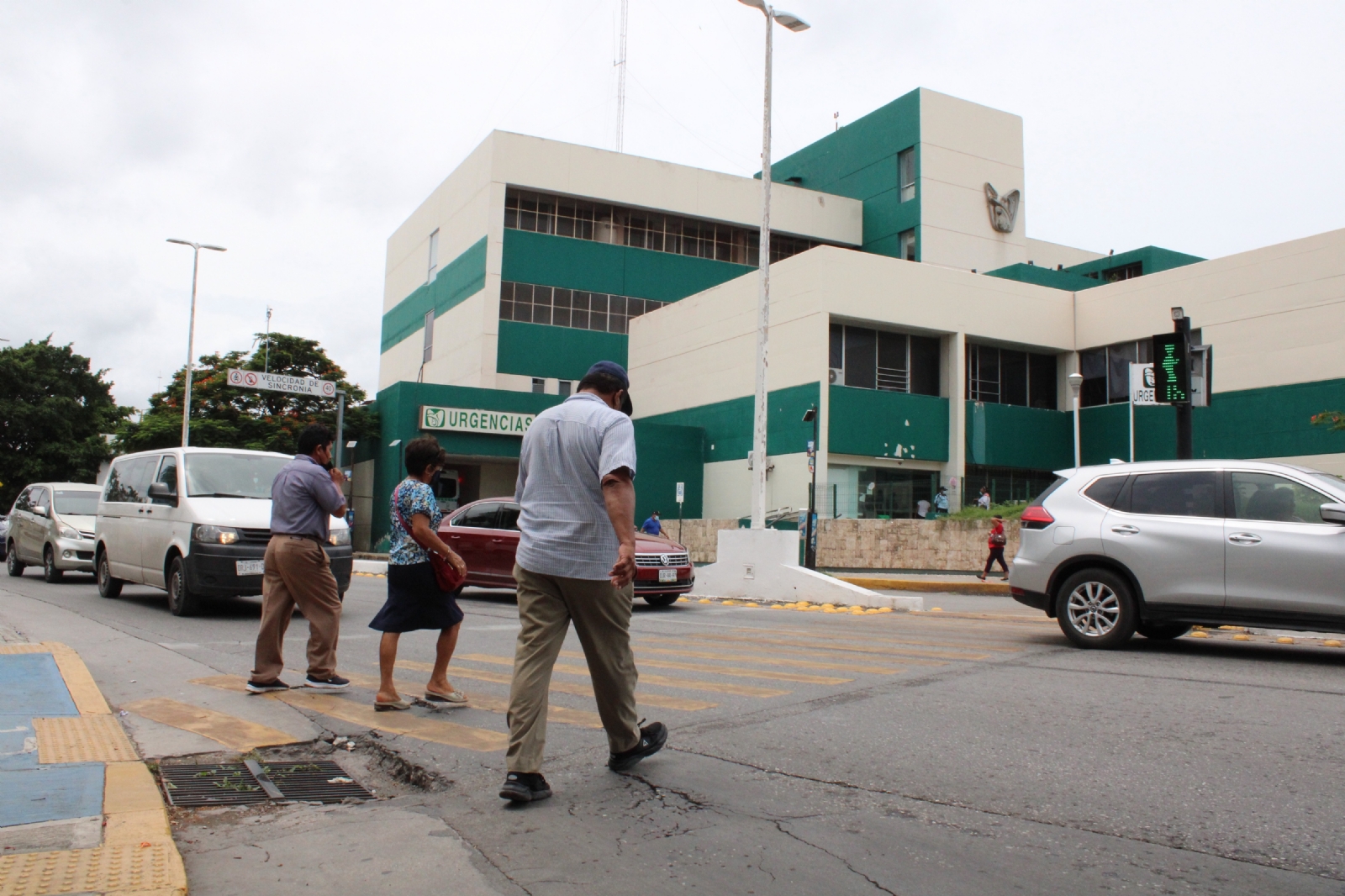 Campeche cuenta sólo con 570 médicos especialistas para atender a más de 928 mil habitantes: SSA
