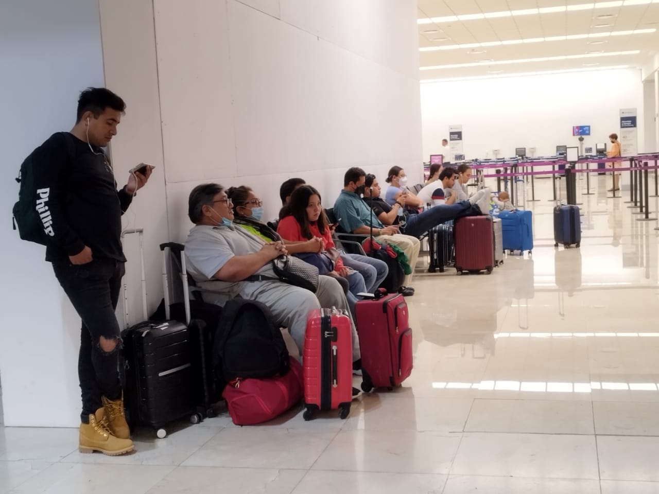 Vuelo de Volaris llega con retraso de más de una hora al aeropuerto de Mérida