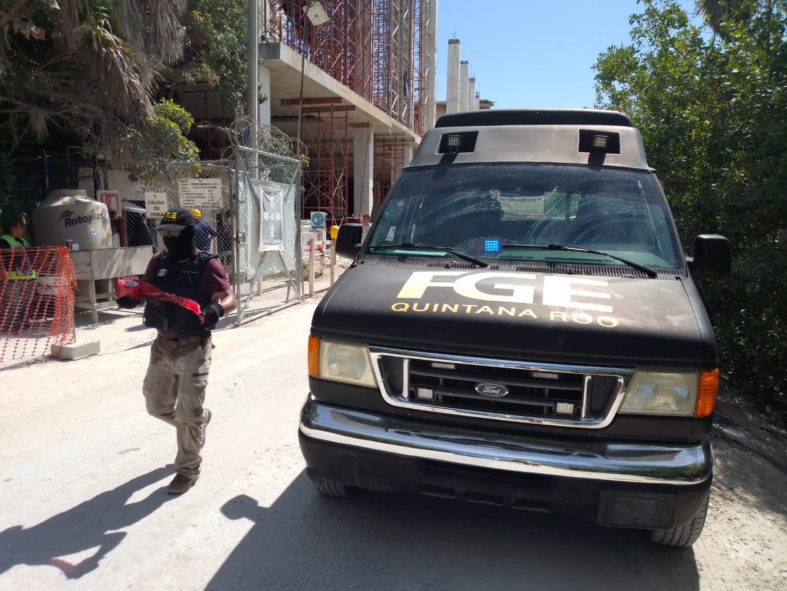 Madres buscadoras se unen al operativo en el hotel Edén Rock en Cancún tras desaparición de cuatro obreros