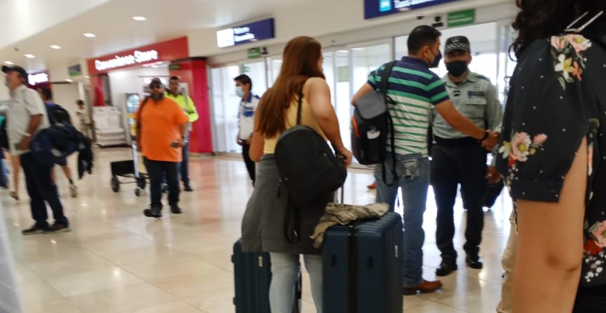 Supuesto robo de una mochila en el aeropuerto de Mérida causa movilización policiaca