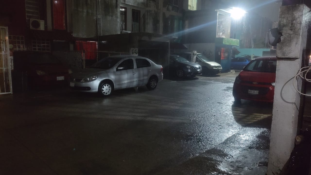 Una fuerte lluvia se registra en Ciudad del Carmen