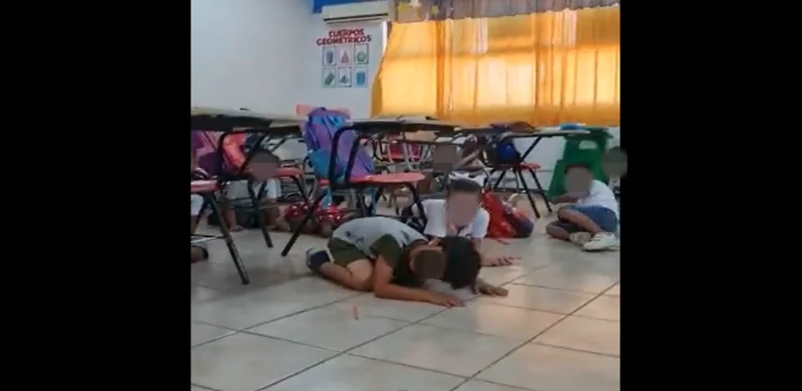 Niños de primaria aterrorizados tras balacera que dejó un muerto en Sonora : VIDEO