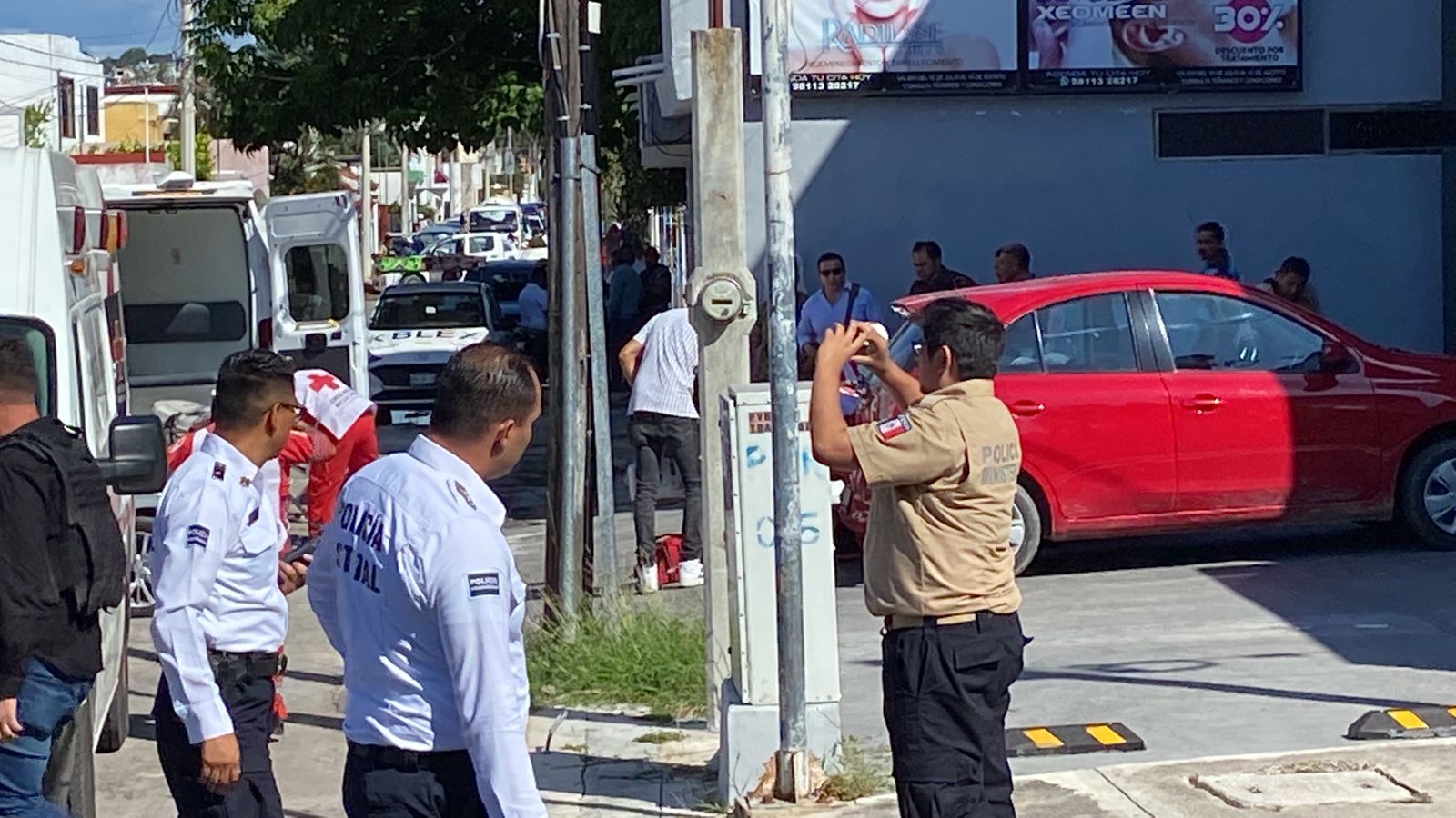 Ejecutan a un hombre dentro de su auto en Campeche: VIDEO
