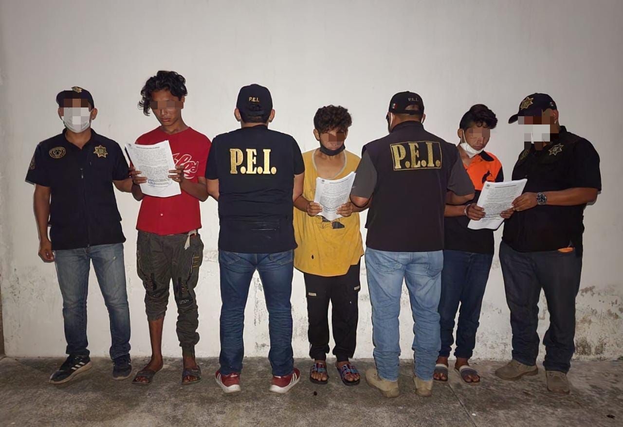 SSP Yucatán detiene a tres jóvenes por robar 8 mil pesos de un cajero de 'Va y Ven'
