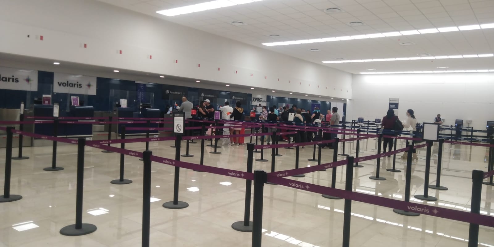 VivaAerobus retrasa llegada del vuelo madrugador CDMX-Mérida