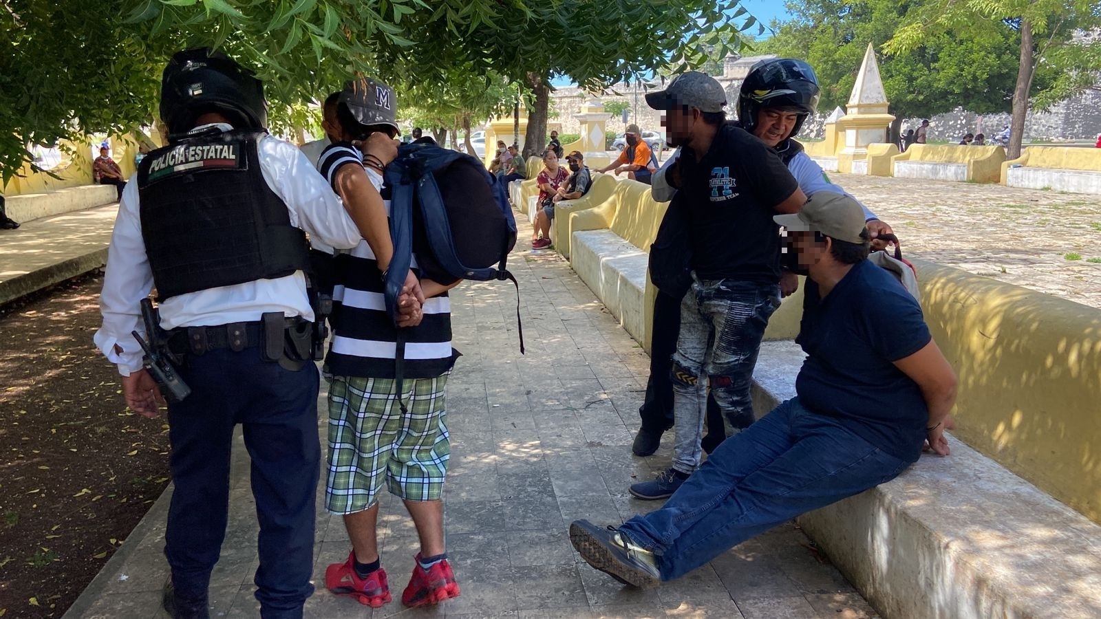 Detienen a cuatro hombres por compra y venta de cocaína en Campeche