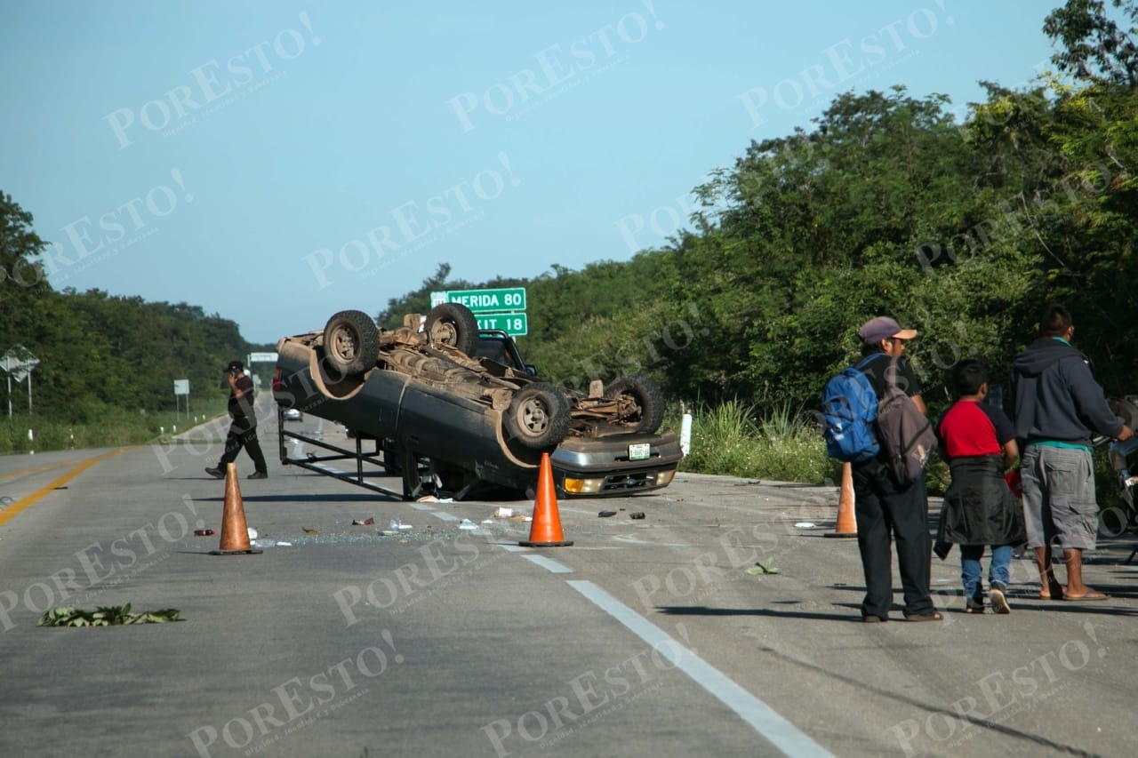 Cinco mujeres resultan heridas tras una volcadura en la carretera Mérida-Chetumal