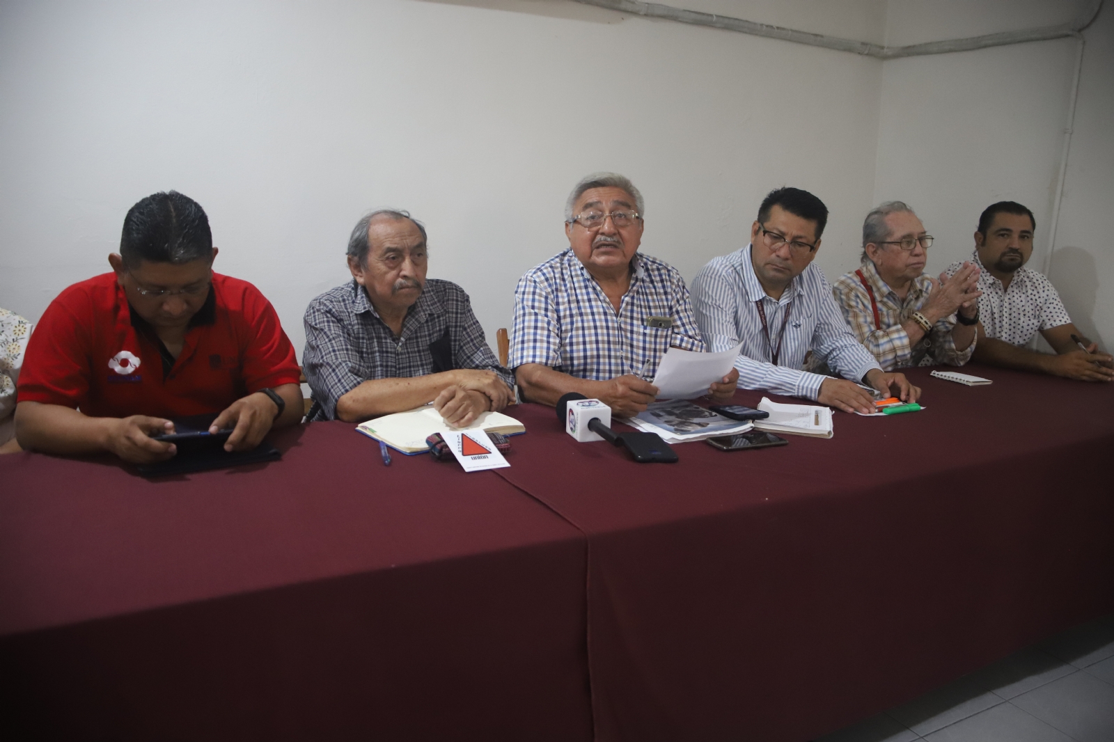 Organizaciones se suman a la lucha contra las granjas porcícolas y cementeras en Yucatán