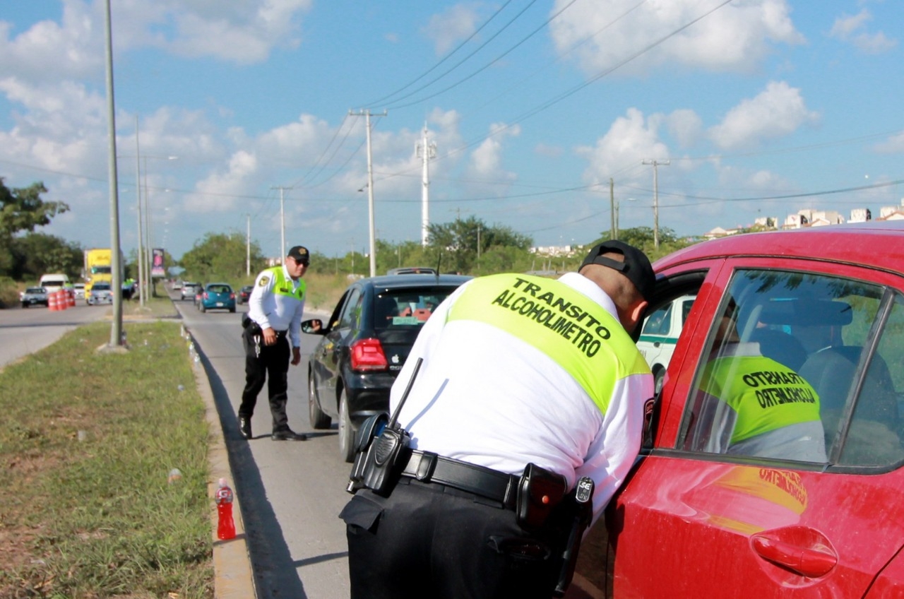 Regresa el alcoholímetro a Cancún: Conductores borrachos irían a la cárcel