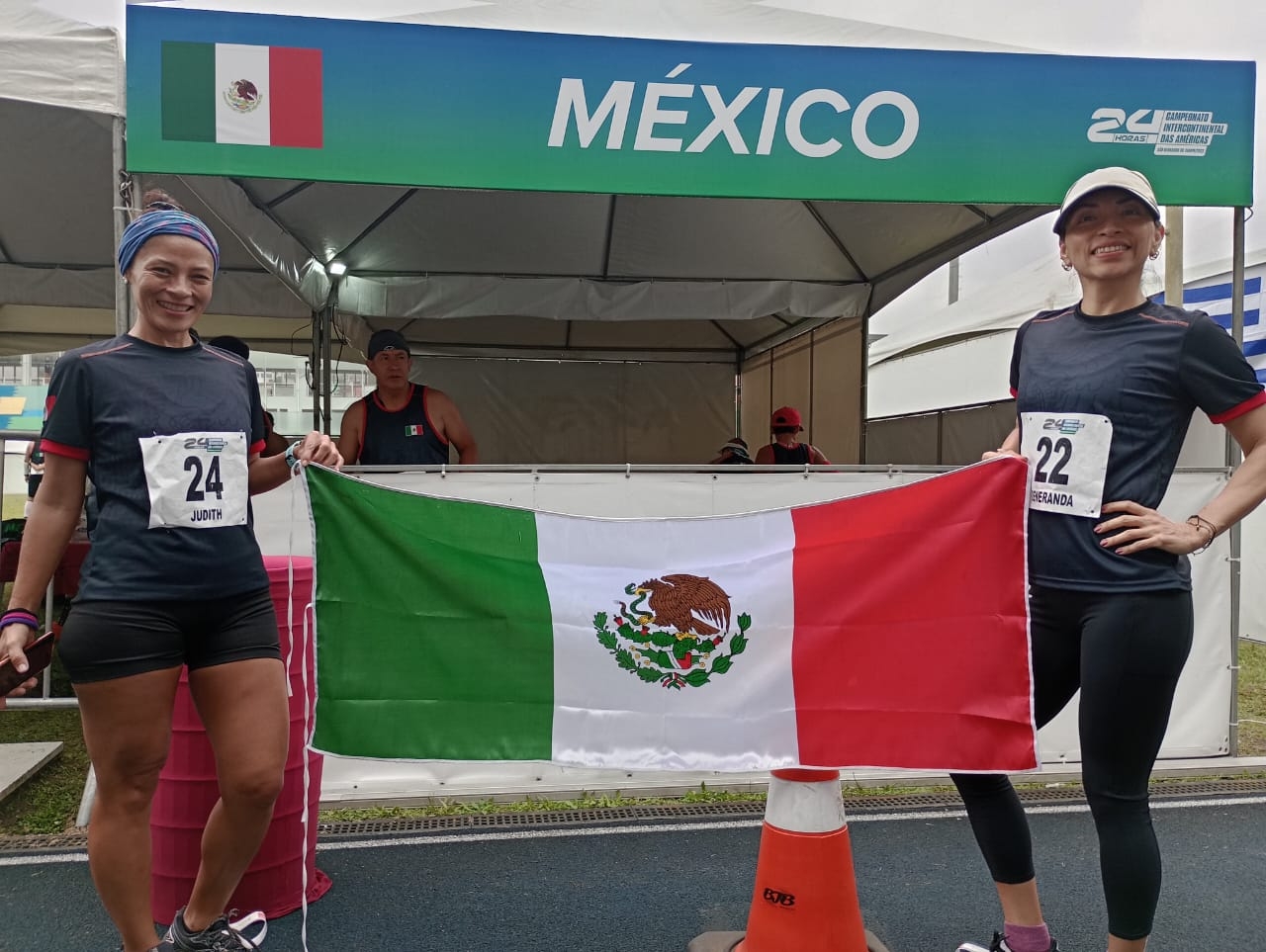 Atletas de Quintana Roo se suben al podio con la Selección de Ultradistancia de México en Brasil