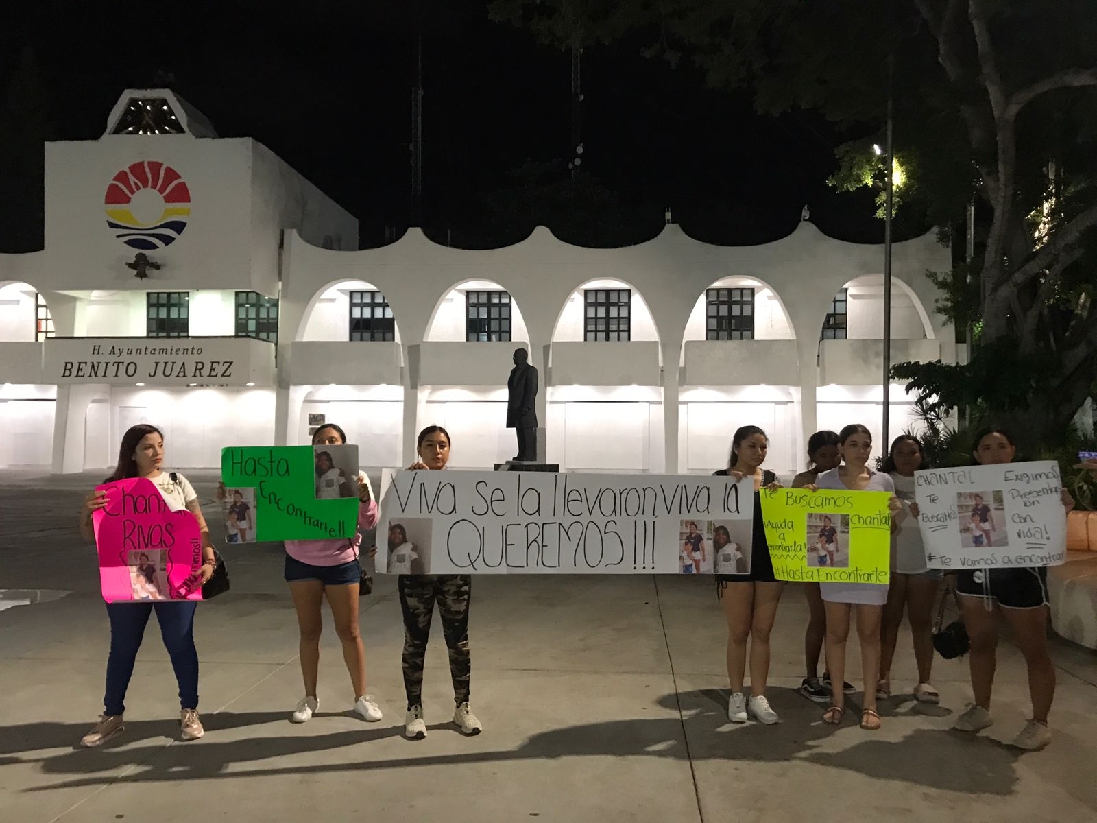 Familiares de desaparecidos en Quintana Roo se reúnen con Mara Lezama tras protestas