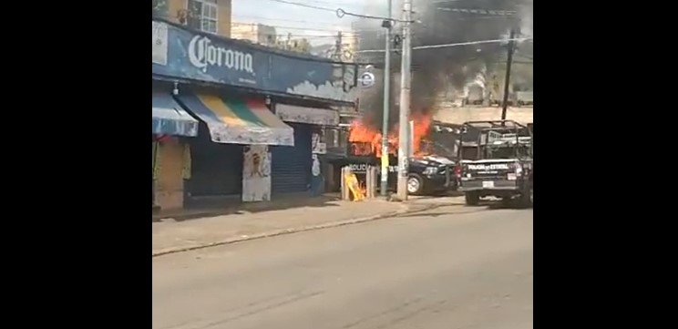 Investigan agresión de transportistas contra policías estatales en Tejupilco