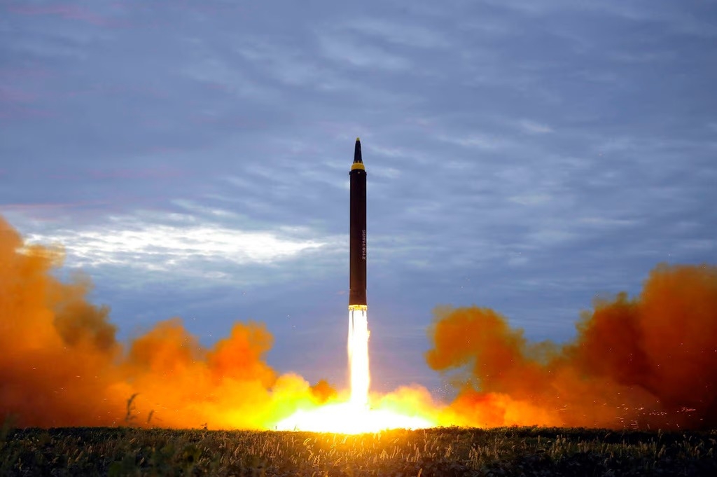 EU condena lanzamiento de misiles por parte de Corea del Norte