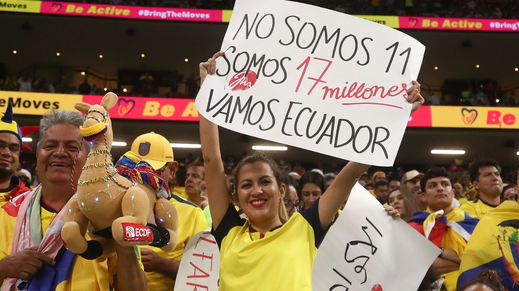 Durante el partido inaugural Ecuador tuvo un mejor desempeño en la cancha, mismo que fue celebrado por la afición