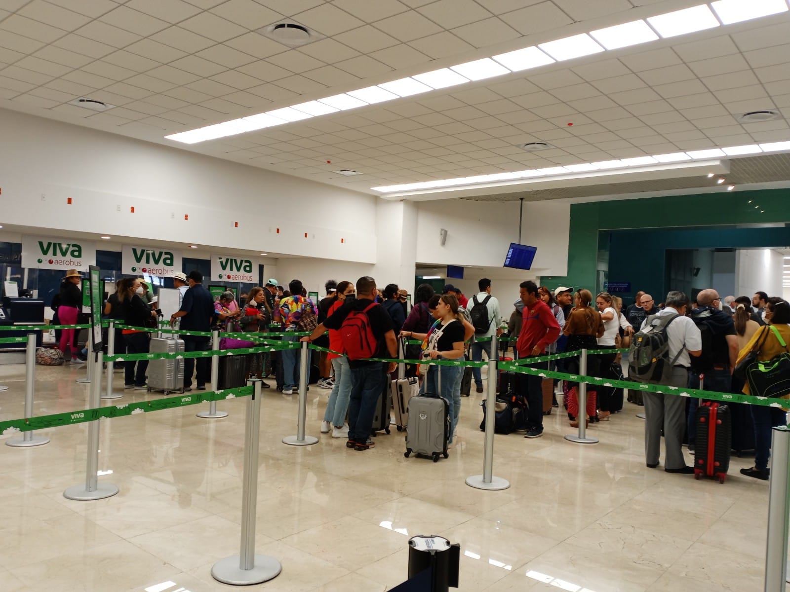 Los cuatro vuelos llegaron minutos tarde al aeropuerto de Mérida