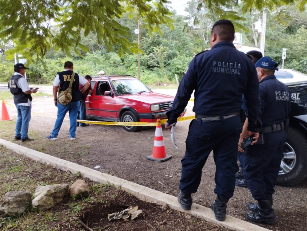 Quintanarroense muere dentro de su vehículo en Tizimín