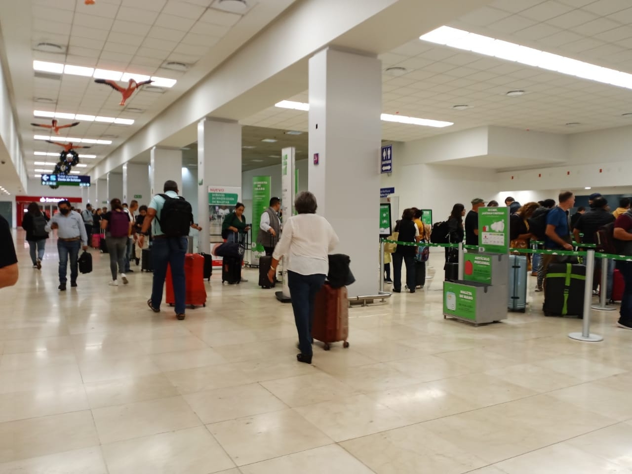 Frente Frío número 10 causa retraso de cinco vuelos en el aeropuerto de Mérida