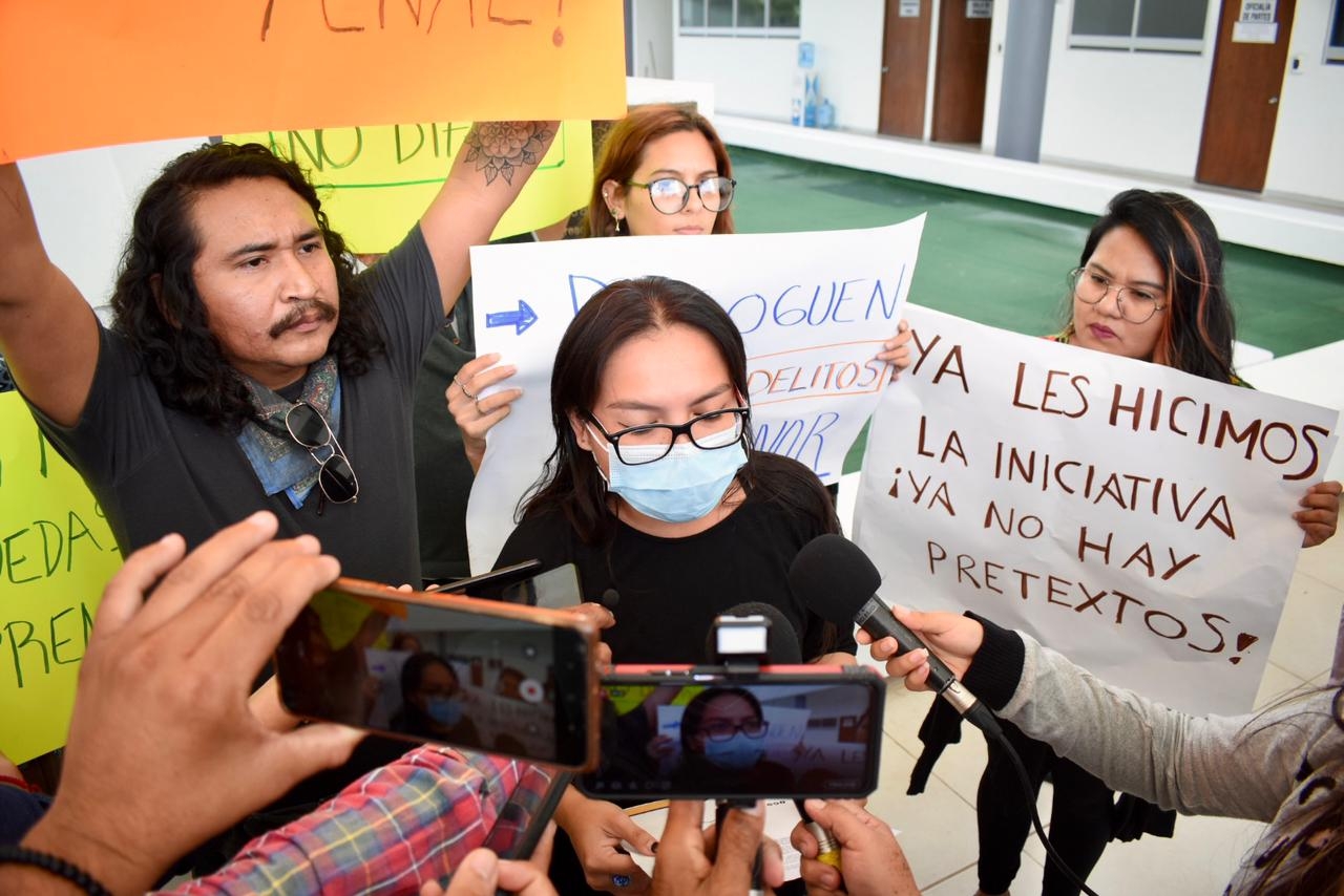 Colectivo presenta ante el Congreso de Yucatán un proyecto contra la difamación