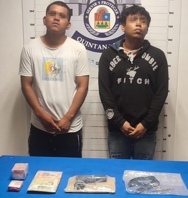 Detienen a dos hombres por el delito de robo en la Región 253 de Cancún