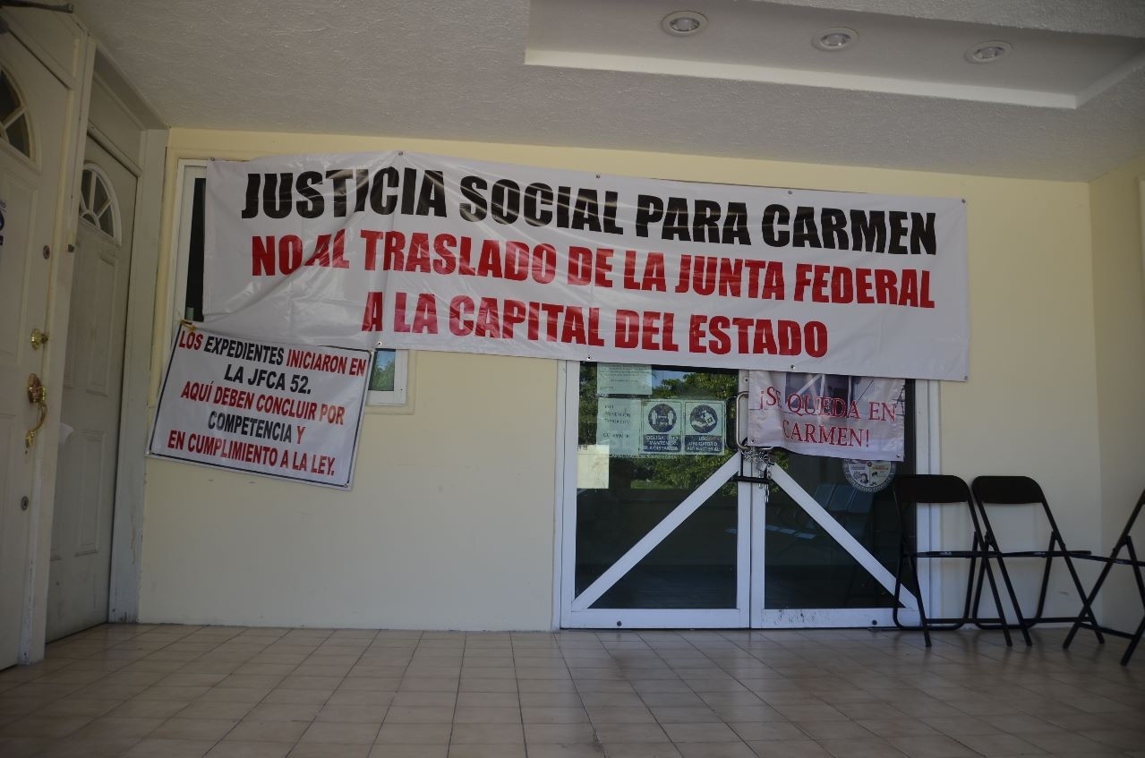 La protesta por el cierre de la Junta Especial 52 en Ciudad del Carmen inició el 4 de noviembre