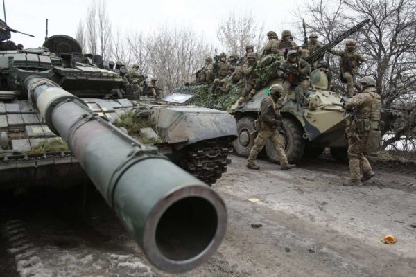 EU enviará a Ucrania 45 tanques como parte de un nuevo paquete de ayuda