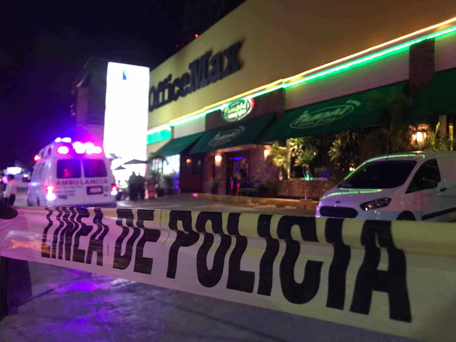 Identifican al hombre ejecutado en el restaurante Mr. Pampas en Cancún