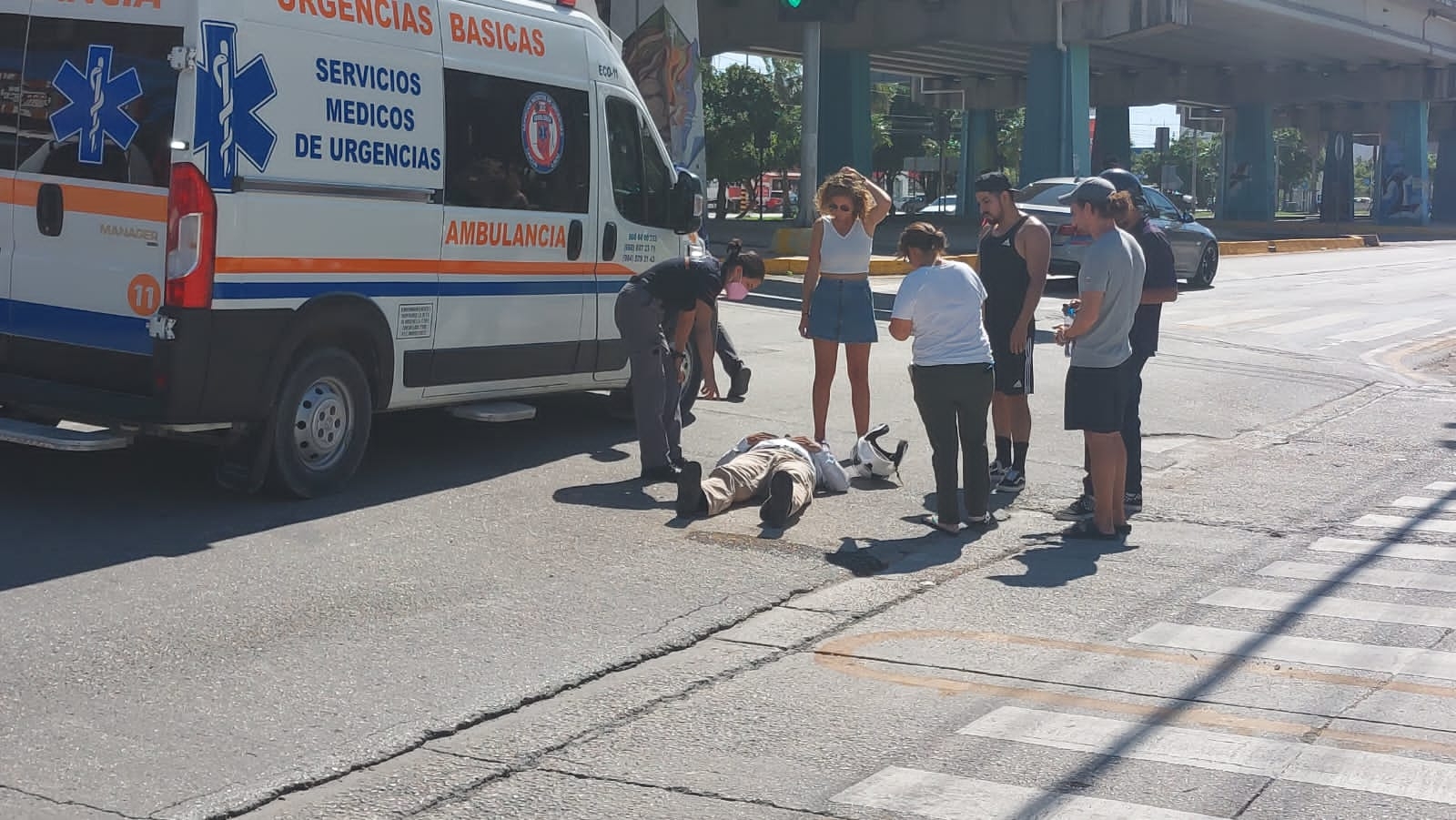 Playa del Carmen: Repartidor de Tere Casola resulta gravemente lesionado tras derrapar