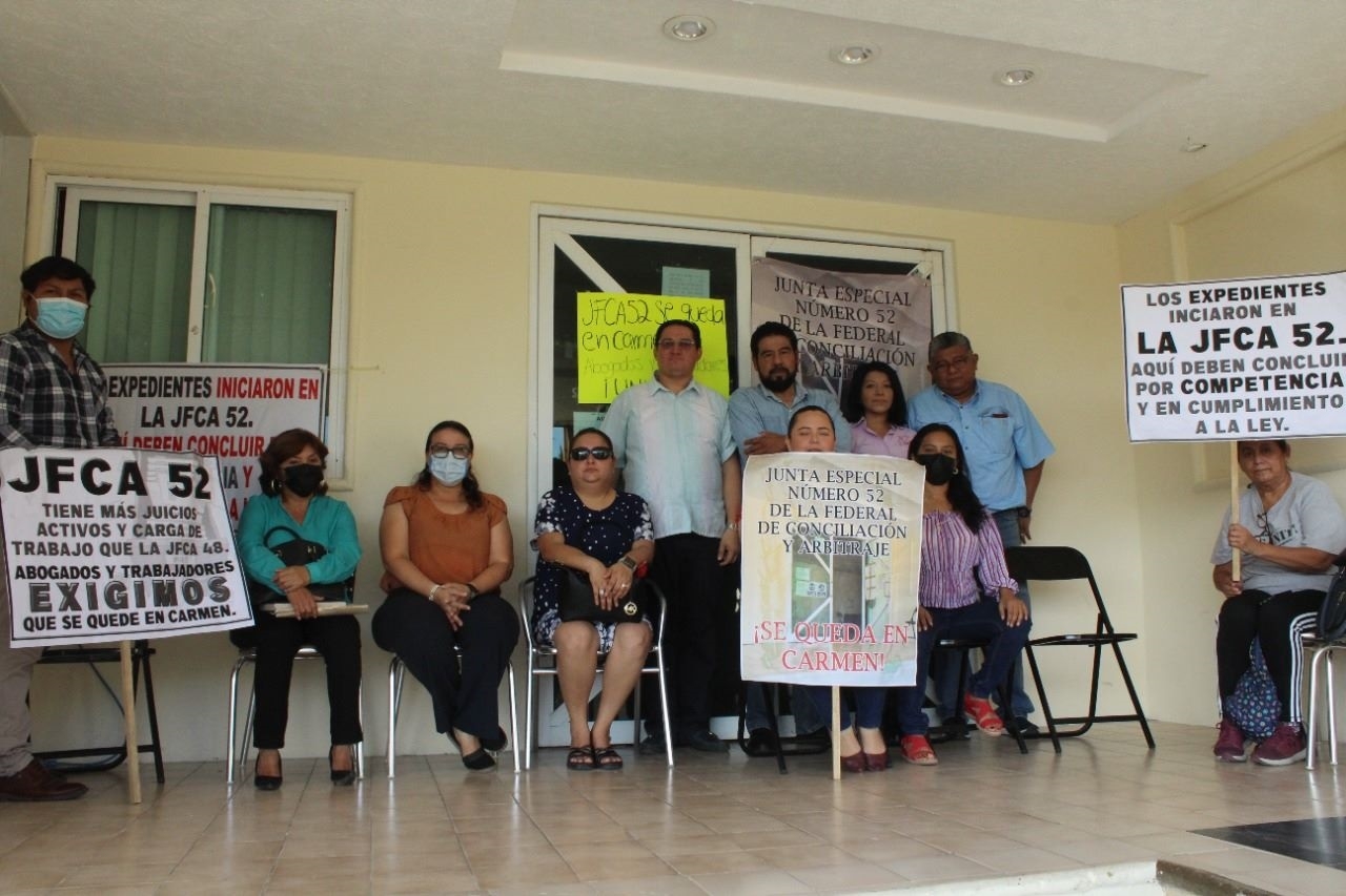 Abogados de Ciudad del Carmen cumplen 48 horas en paro laboral