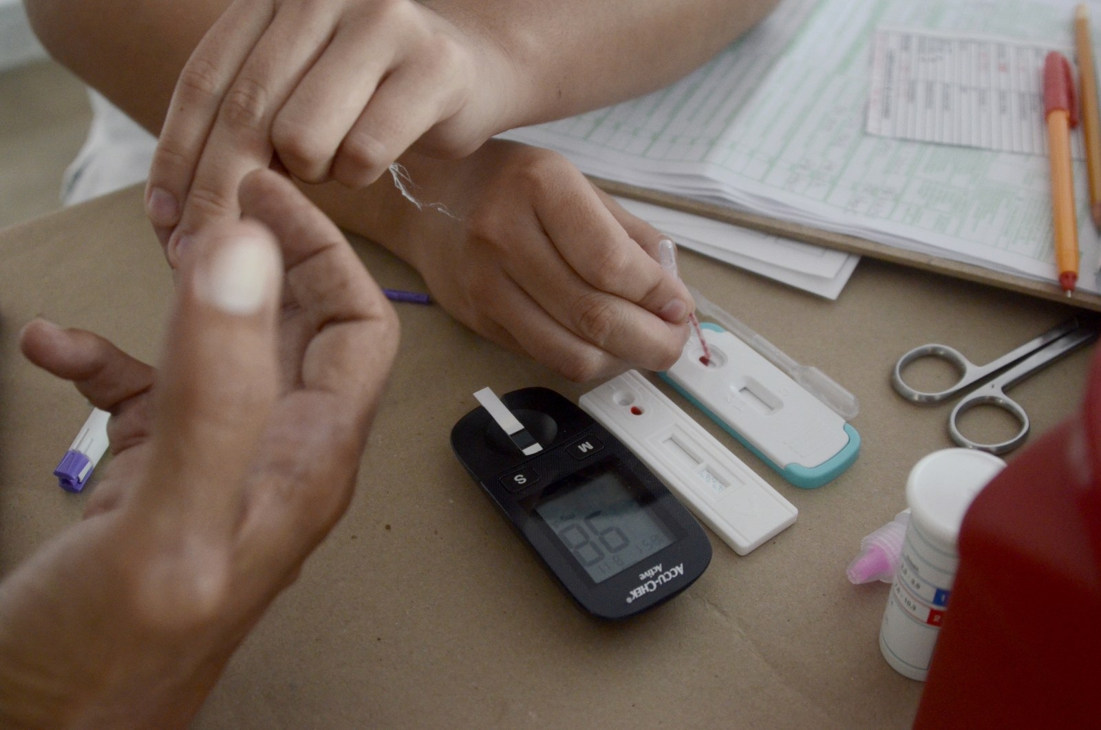 Aumentan los casos de VIH en Cancún; 3 de cada 50 pruebas diarias salen positivas