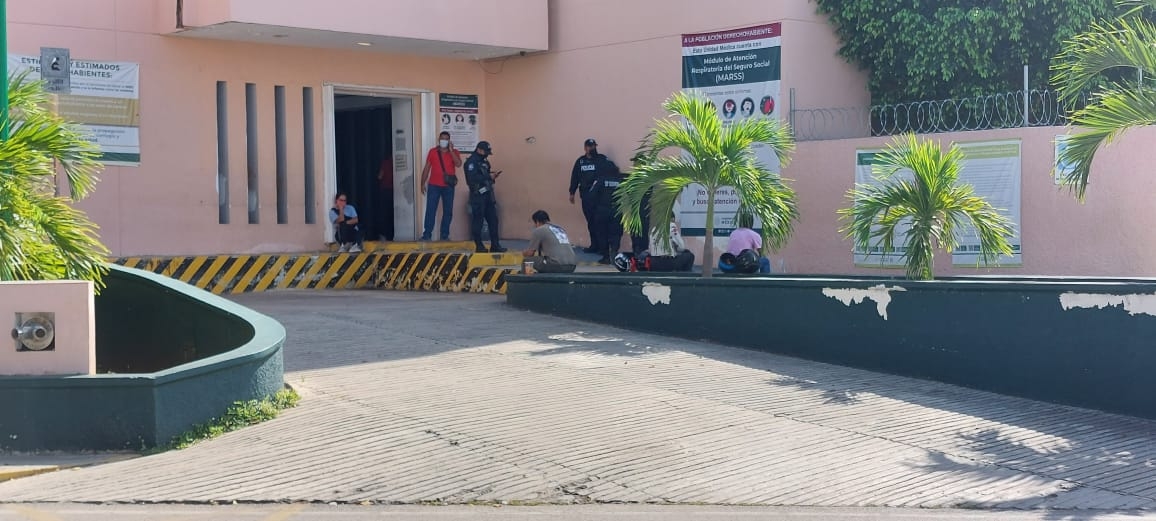 Hombre muere tras ser trasladado al IMSS por aparentes ataques epilépticos en Playa del Carmen