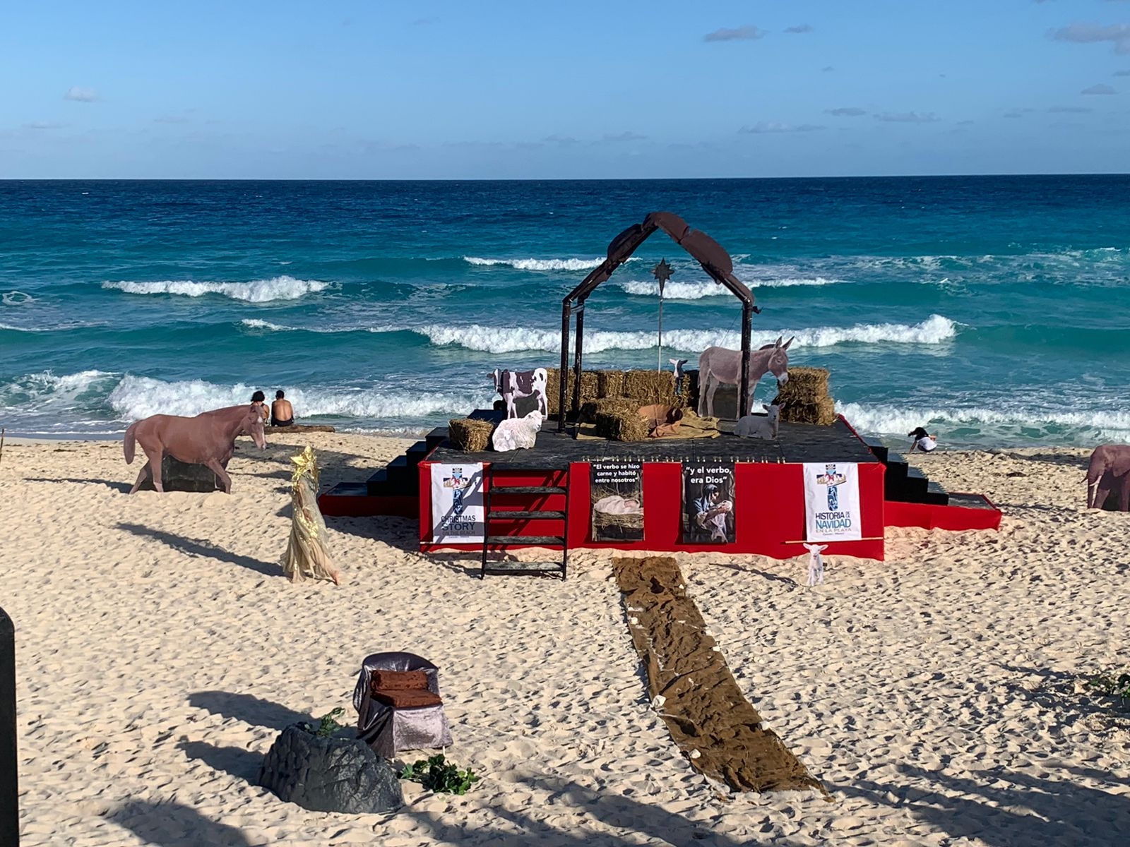 Regresa la “Navidad en la Playa” en su cuarta edición a Cancún: EN VIVO