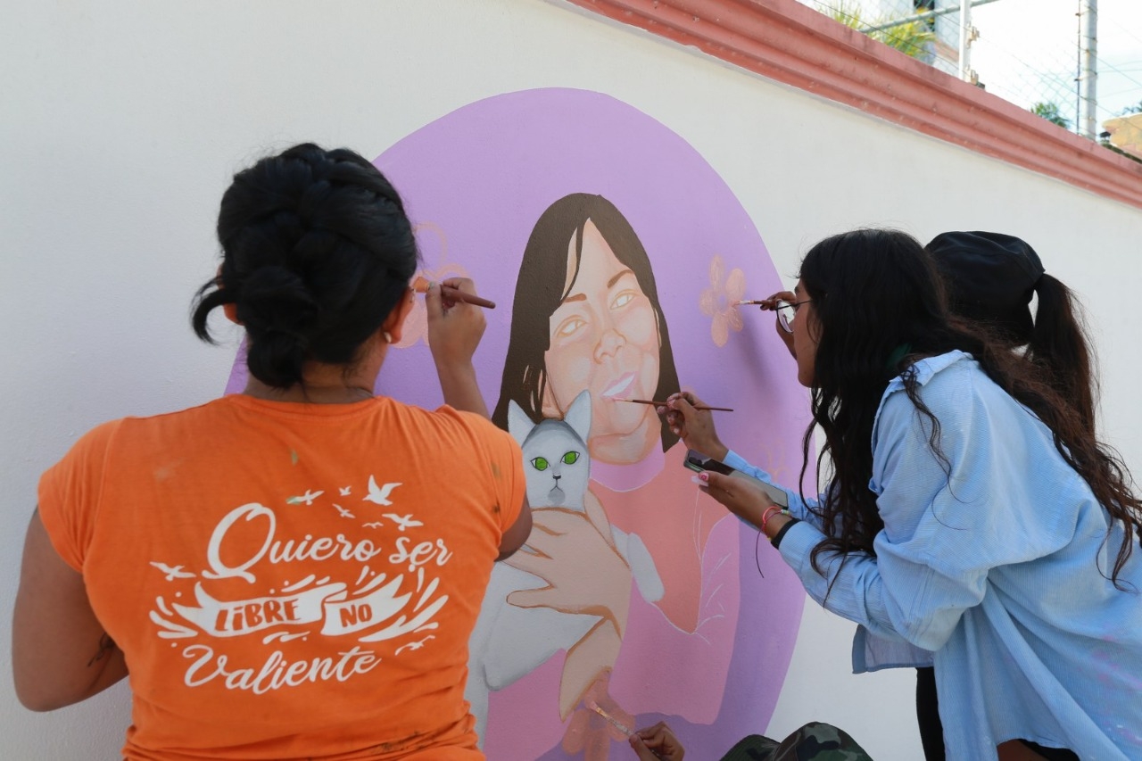 Develan mural en memoria de Paloma, niña asesinada por su madre en Cancún