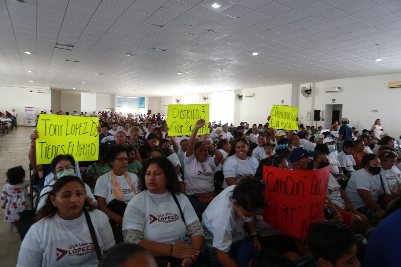 Morenistas de Quintana Roo respaldan a Adán Augusto López rumbo al 2024
