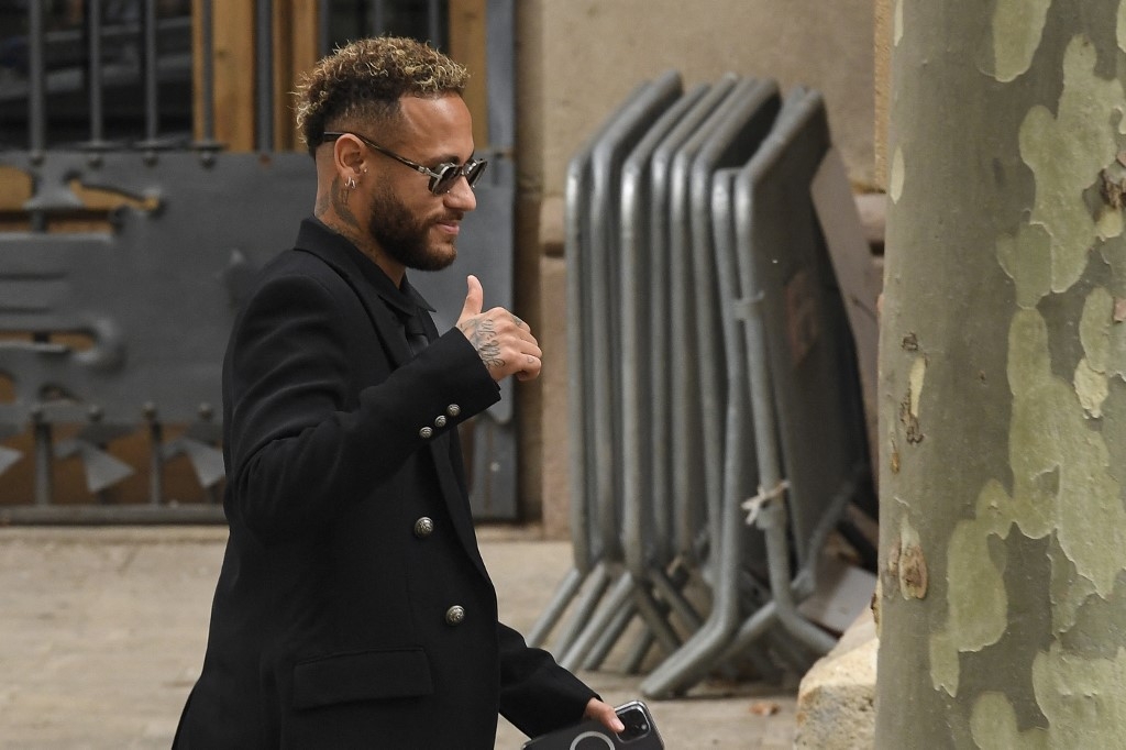 Neymar absuelto en juicio por supuestas irregularidades de su fichaje con el Barcelona
