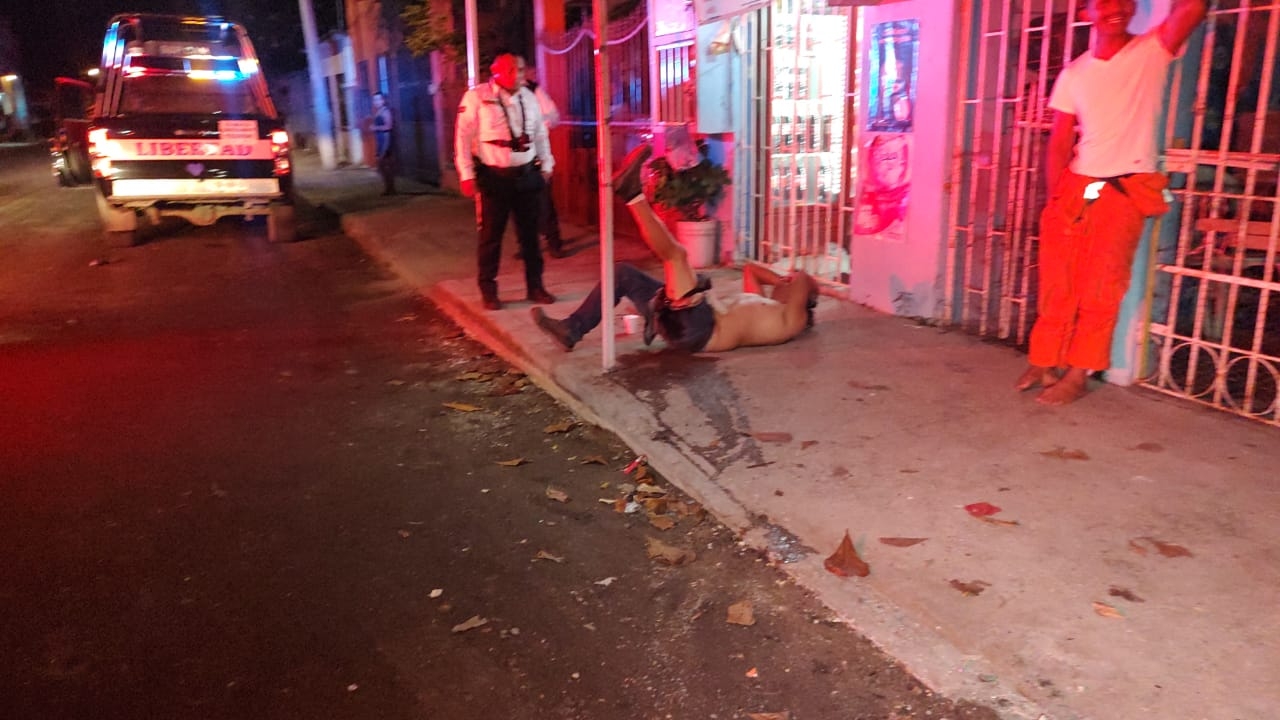 Atacan con un picahielo a un hombre en las calles de Ciudad del Carmen