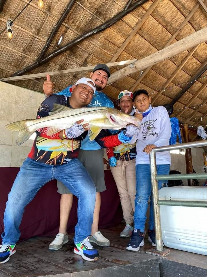 Pescador gana primer lugar del Torneo "Super Polla" 2022 en Ciudad del Carmen