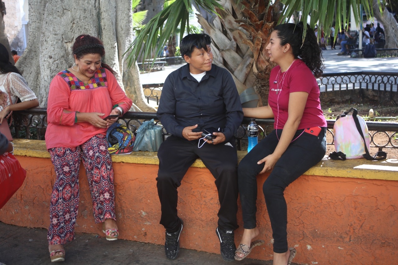 Gobierno de Yucatán condiciona entrega de menores a Julissa tras protesta frente al Palacio