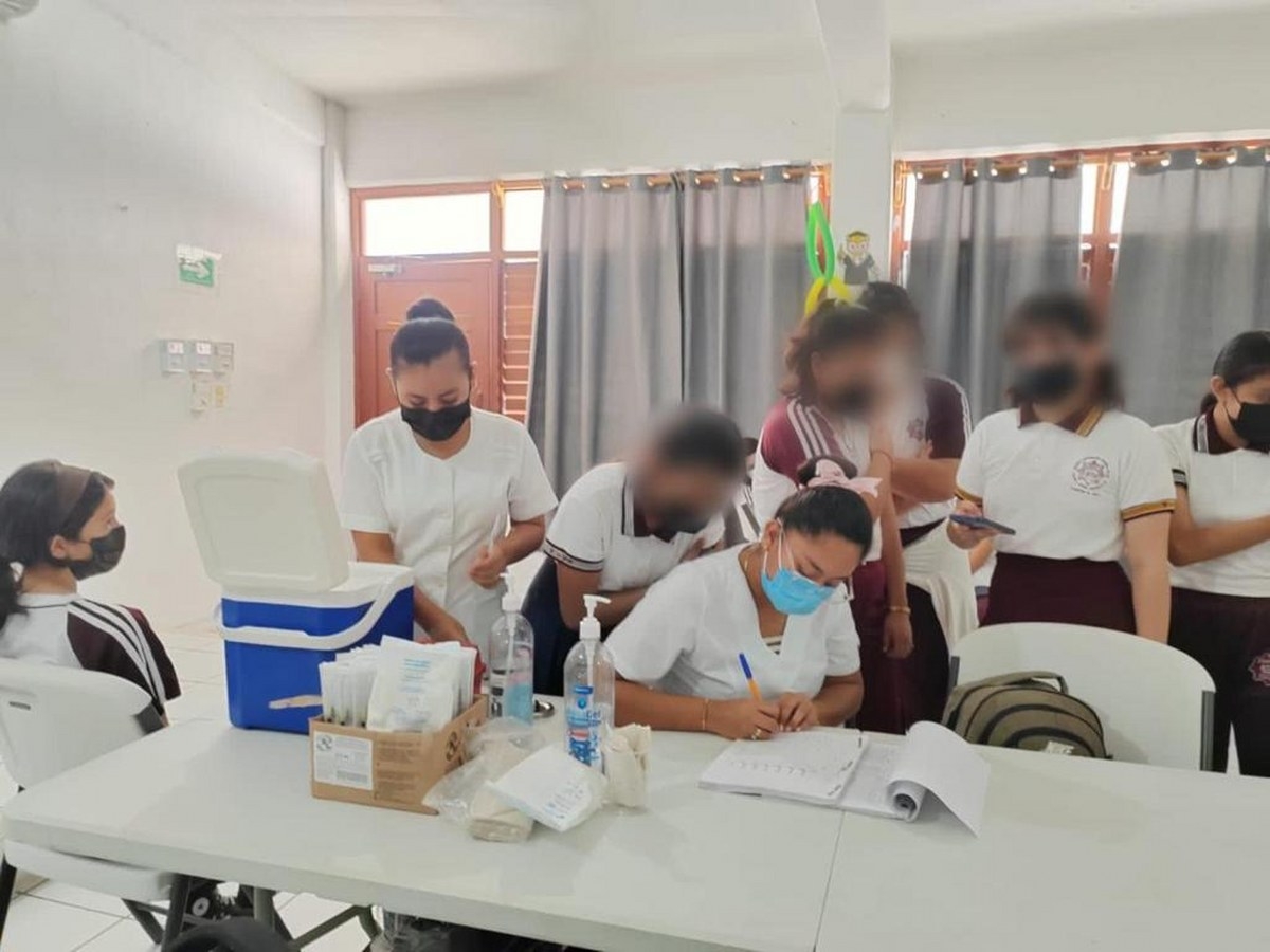 IMSS realizará brigadas de vacunación contra el VPH en escuelas de Quintana Roo