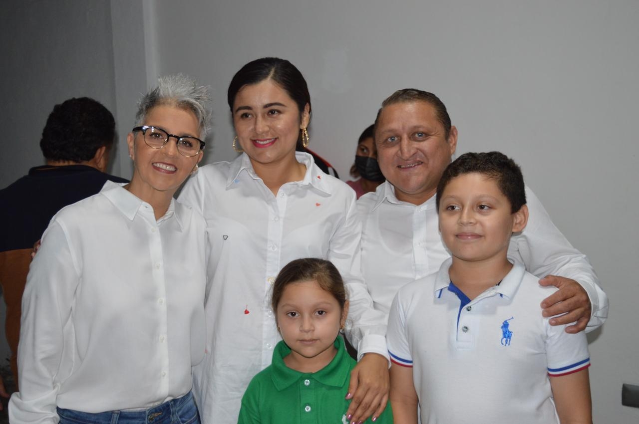 Federica Quijano pone a disposición servicios de salud y asesoramientos en su casa enlace en Mérida