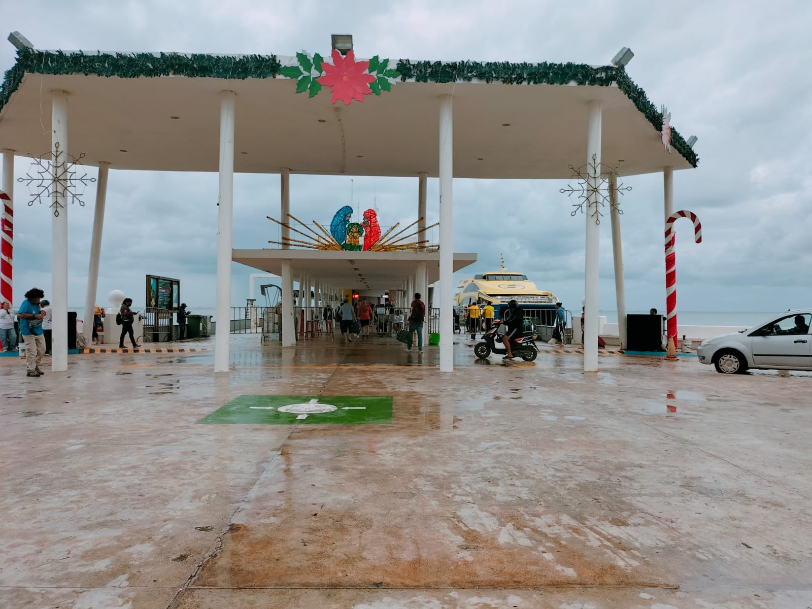 Frente Frío 19 ahuyenta a turistas en Cozumel