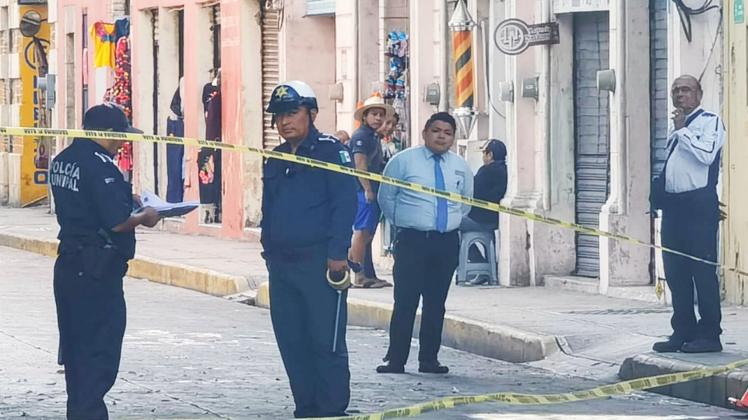Hombre recibe un navajazo en el ojo durante una pelea en el Centro de Mérida