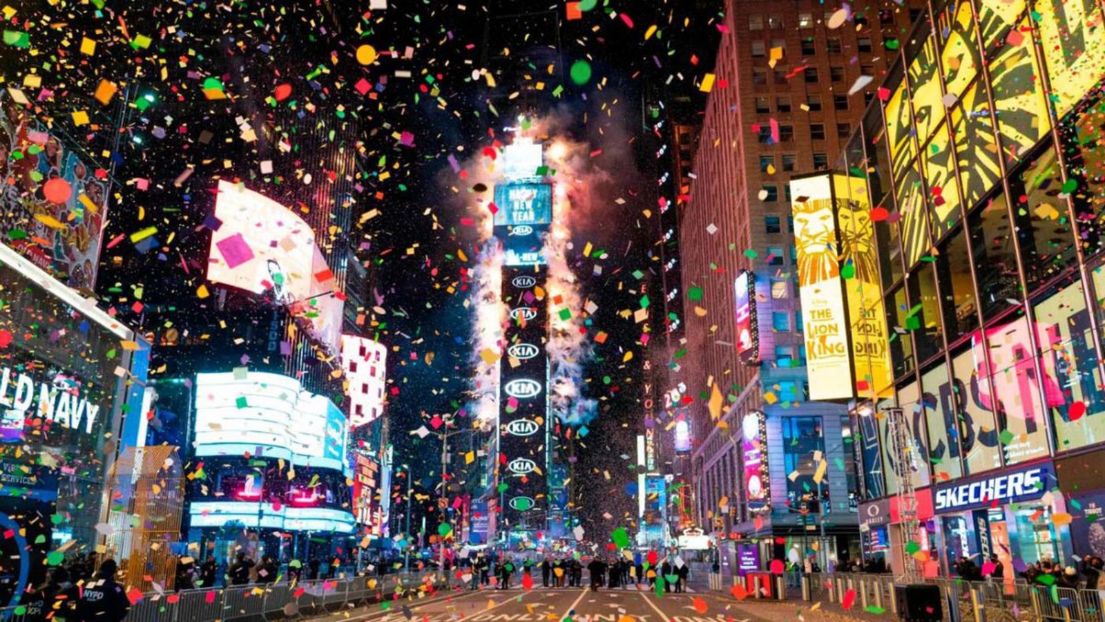 Año Nuevo en Times Square vuelve a la normalidad tras suspensión por COVID19