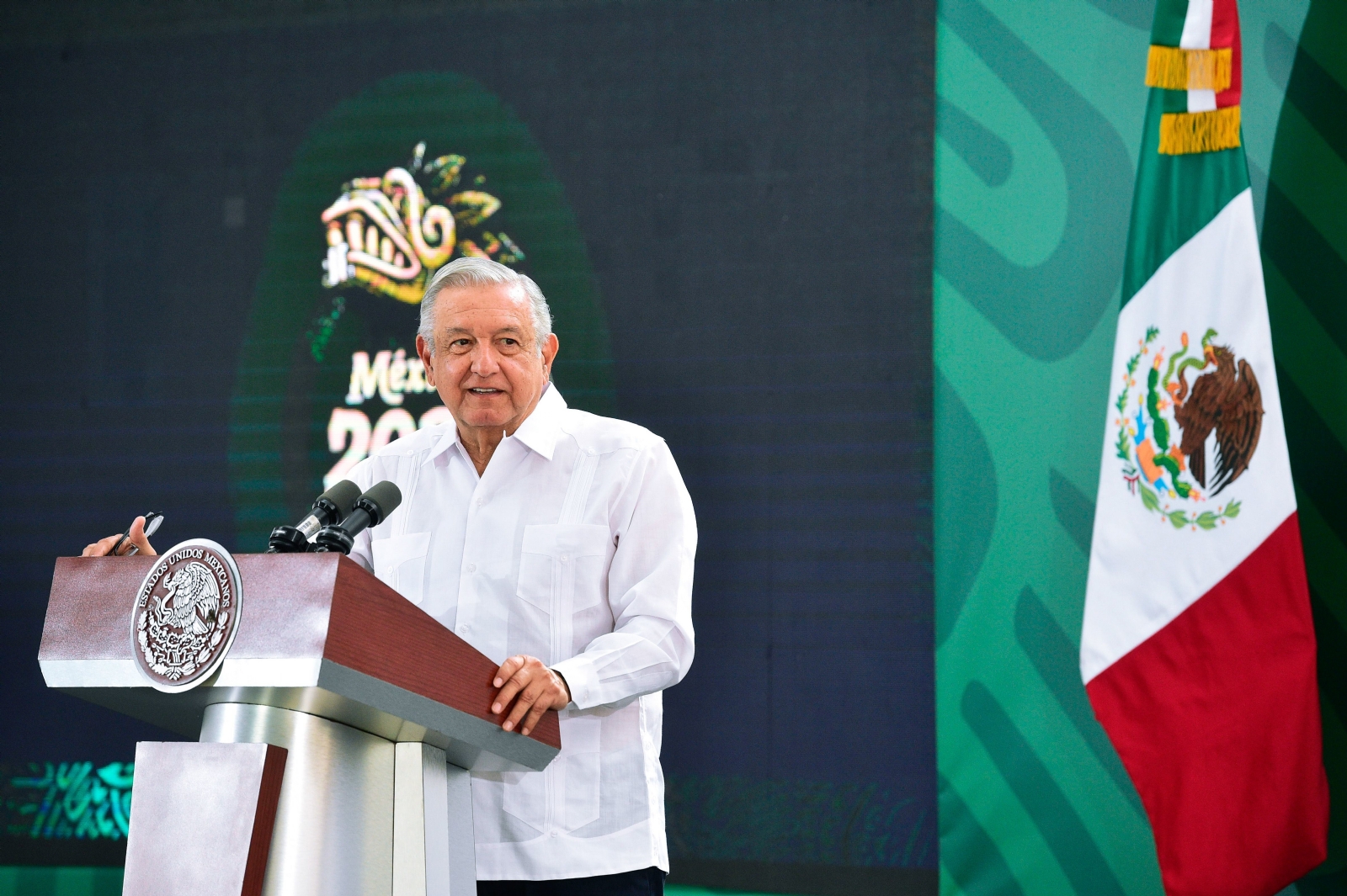 AMLO confirma operación de Mexicana de Aviación en cuatro ciudades; Campeche y Tulum, entre ellos