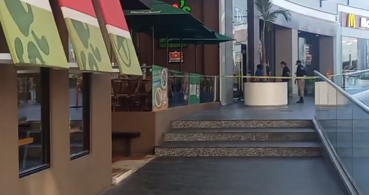 Explosión en el restaurante Toks en Cancún deja dos lesionados