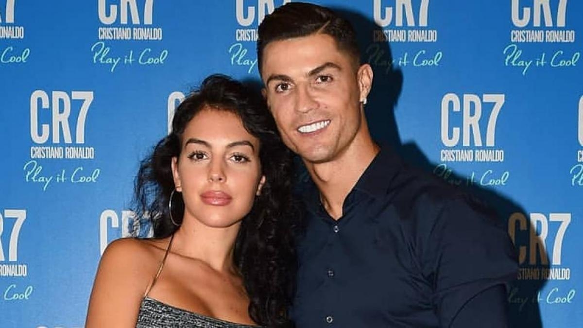 Esposa de Cristiano Ronaldo explota por que el jugador fue suplente