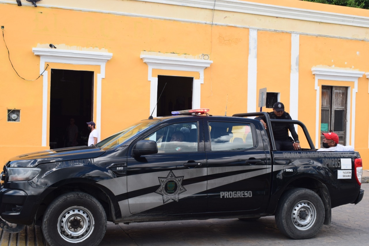 El hombre fue detenido por la policía de Progreso y sería entregado a la FGE Yucatán