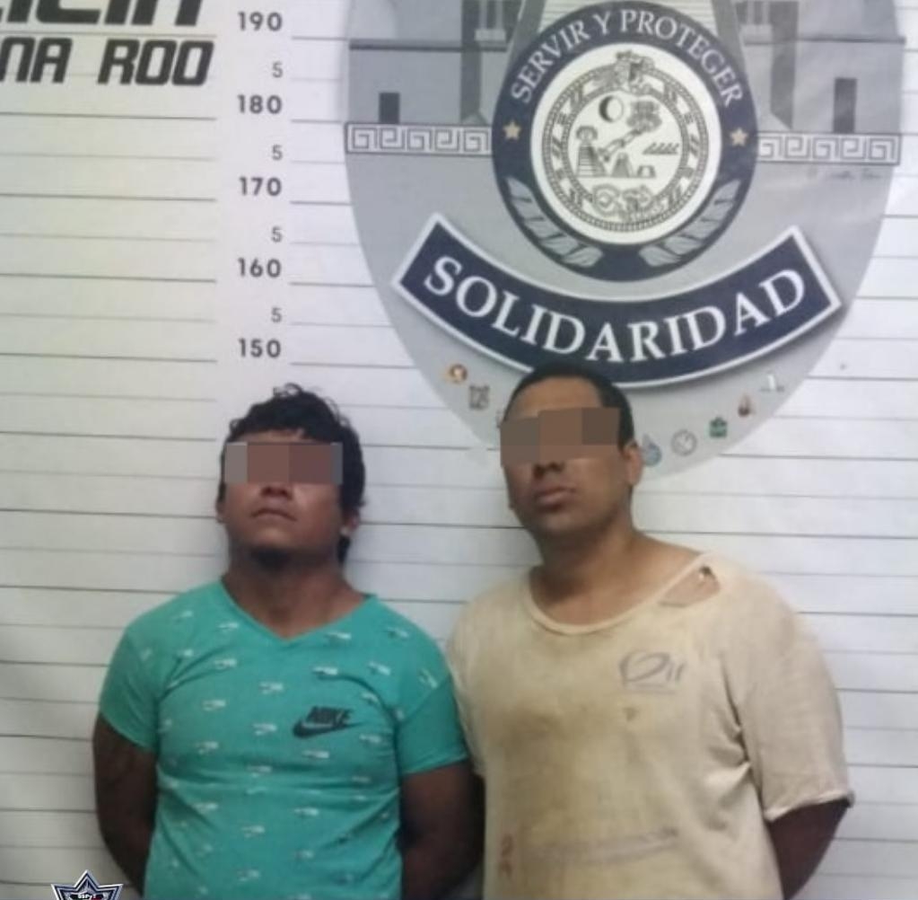 Detienen a dos hombres por robo con violencia en Playa del Carmen