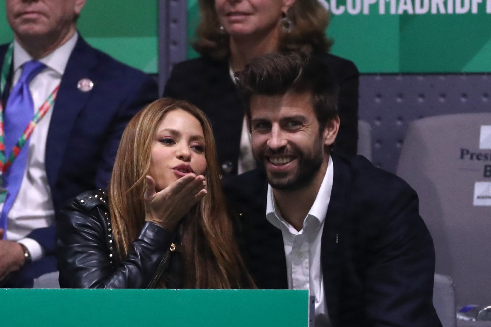 Mhoni Vidente asegura que Shakira lanzó maldición a la selección de España