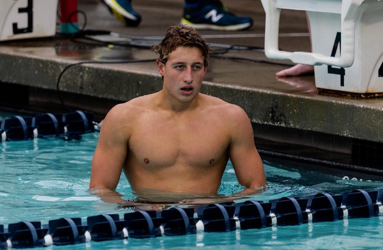 Andrés Dupont, nadador de Cancún, gana el oro en los 100 metros libres en Florida